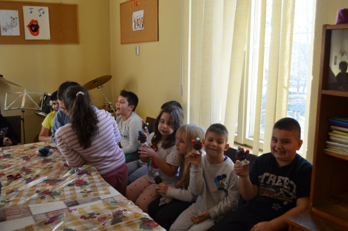 КОЛЕДНА РАБОТИЛНИЦА ЗА ДЖУДЖЕТА